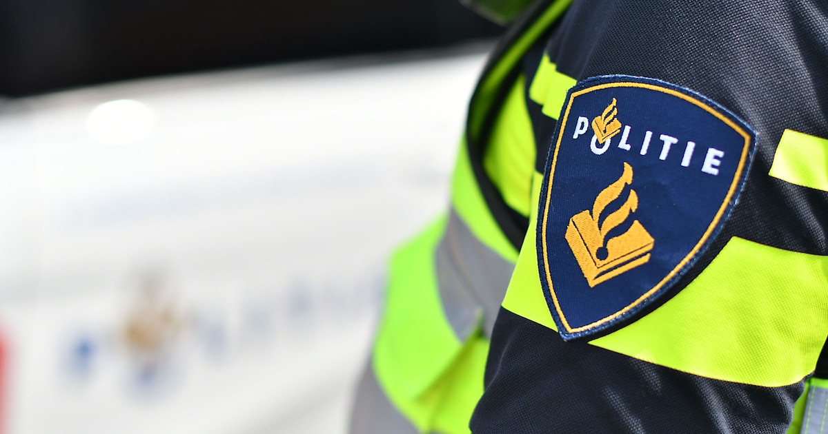 Vluchtende man (30) uit Bergen op Zoom rijdt agente aan: ‘Ik was in paniek, want ik moest nog drie m