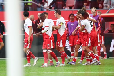 LIVE Europa League | FC Utrecht gooit schroom van zich af, weer goal van Viergever, wéér uit een corner