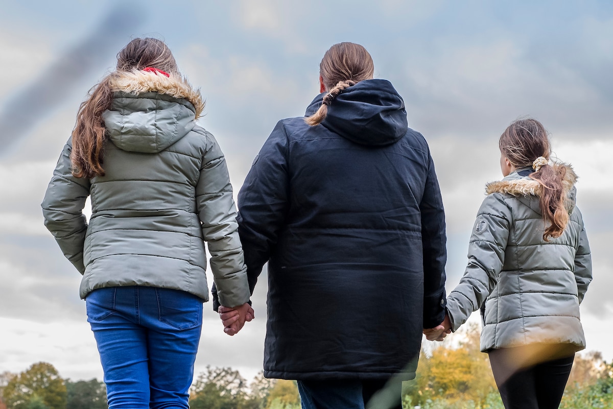 Bezoekers krijgen de gelegenheid om vragen te stellen.
