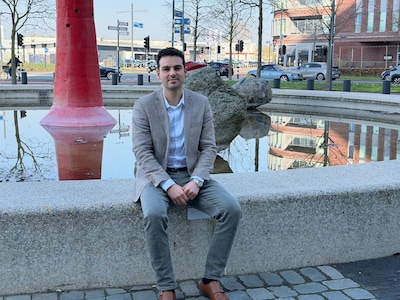 Vliegende tackle op voetbalveld eindigt in de rechtszaal: ‘Doldwaze aanslag’