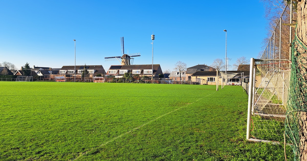 Hoogste rechter zet streep door verplaatsing van voetbalveld in Den Hout en woningplan: te veel gebr