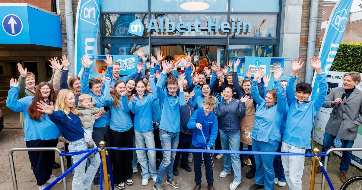 Vernieuwde Albert Heijn in Strijen feestelijk geopend | Hoeksche Waard