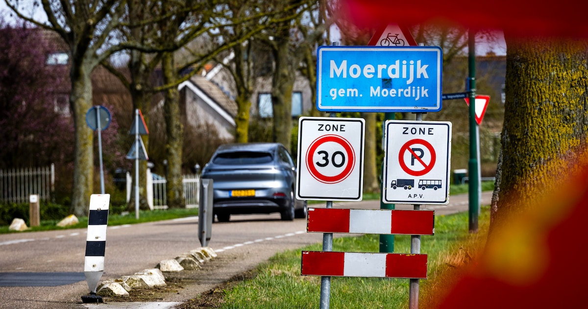 Opnieuw onrust in Moerdijk: ‘Den Haag beslist over opheffen dorp achter gesloten deuren’