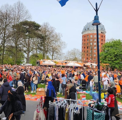 Koningsdag in Breda met vrijmarkt, kinderactiviteiten en livemuziek in Valkenberg en op Kasteelplein