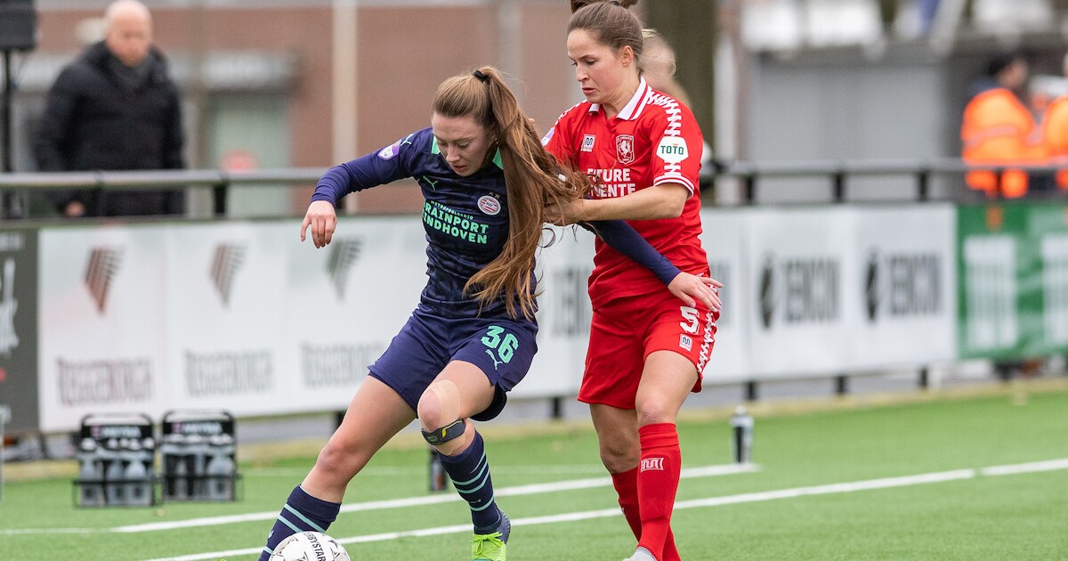 Zera Hulswit uit Stampersgat maakt debuut in eredivisie voor PSV, dat verliest van FC Twente
