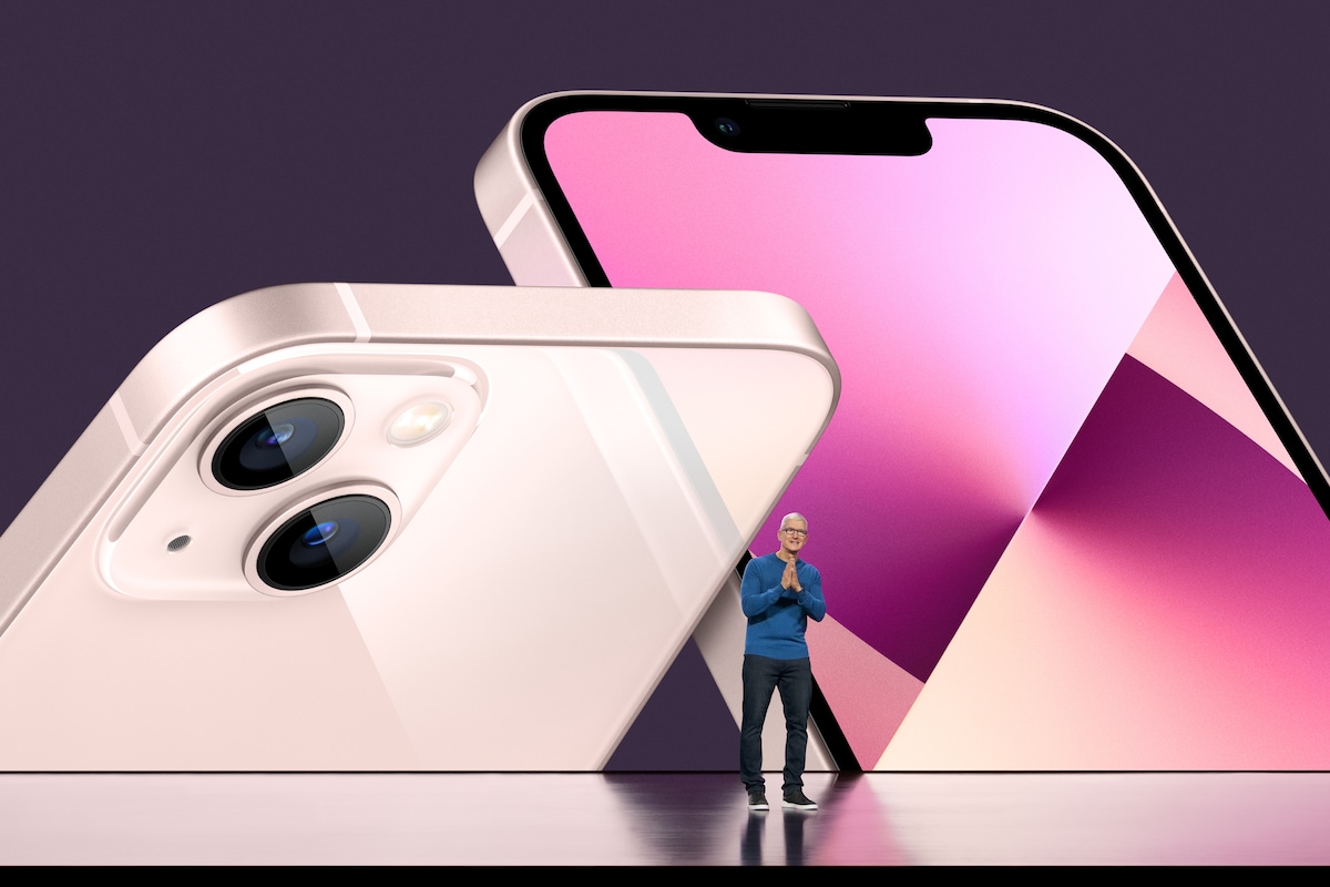 Apple-topman Tim Cook onthult de iPhone 13.