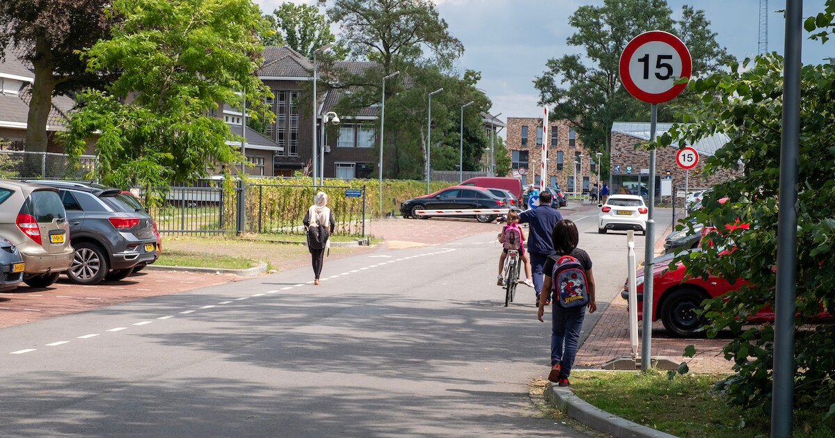 Enquête onder inwoners over toekomst school en asielzoekerscentrum