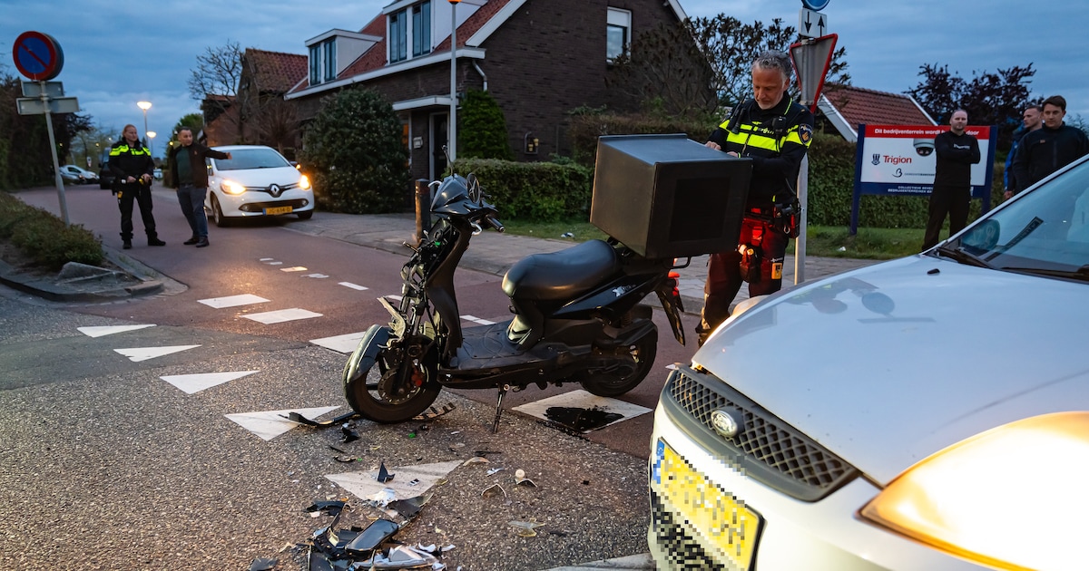 Maaltijdbezorger gewond bij aanrijding met auto in Barendrecht