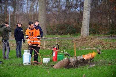 Enige plek in West-Brabant waar vandaag legaal carbid knalt: ‘Vol gas erin, vlam erbij en een goede 