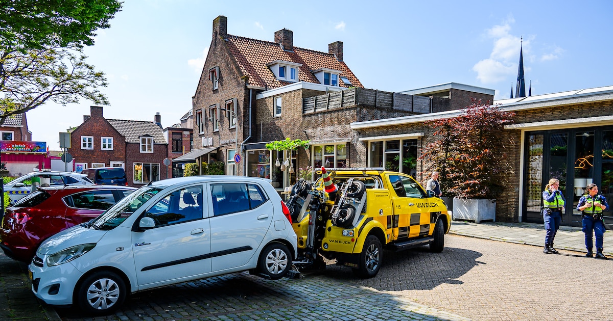 Meerdere auto’s weggesleept in Breda door jaarlijkse vrijmarkt