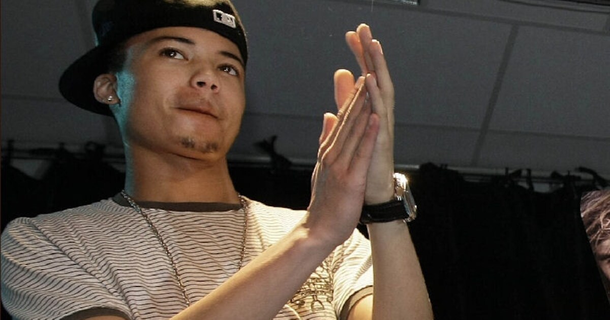 Rapper Darryl neemt videoclip op in het Markiezenhof | Bergen op Zoom ...