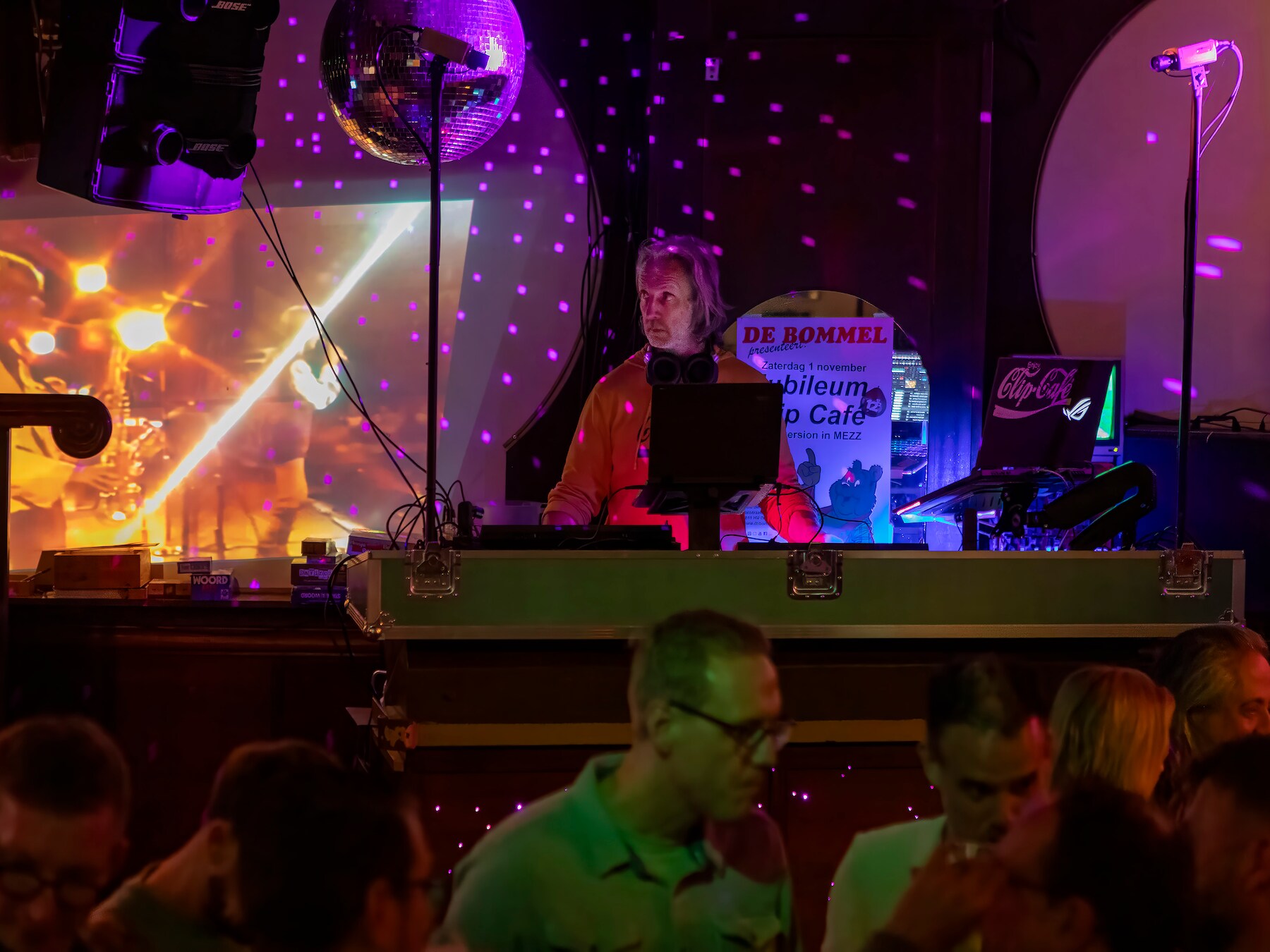 De Bommel brengt jubilerend Clip Café voor één keer naar Mezz: ‘Ik denk dat er hier ook wel verkeringen zijn ontstaan’