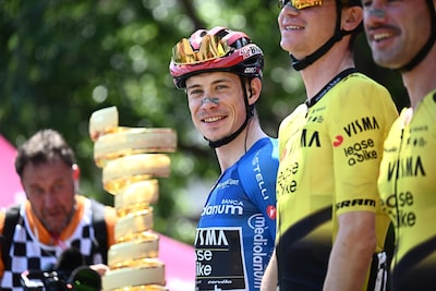 Vakanties als bedankje en tóch ook een rafelrandje, dit is Jonas Vingegaard de kopman