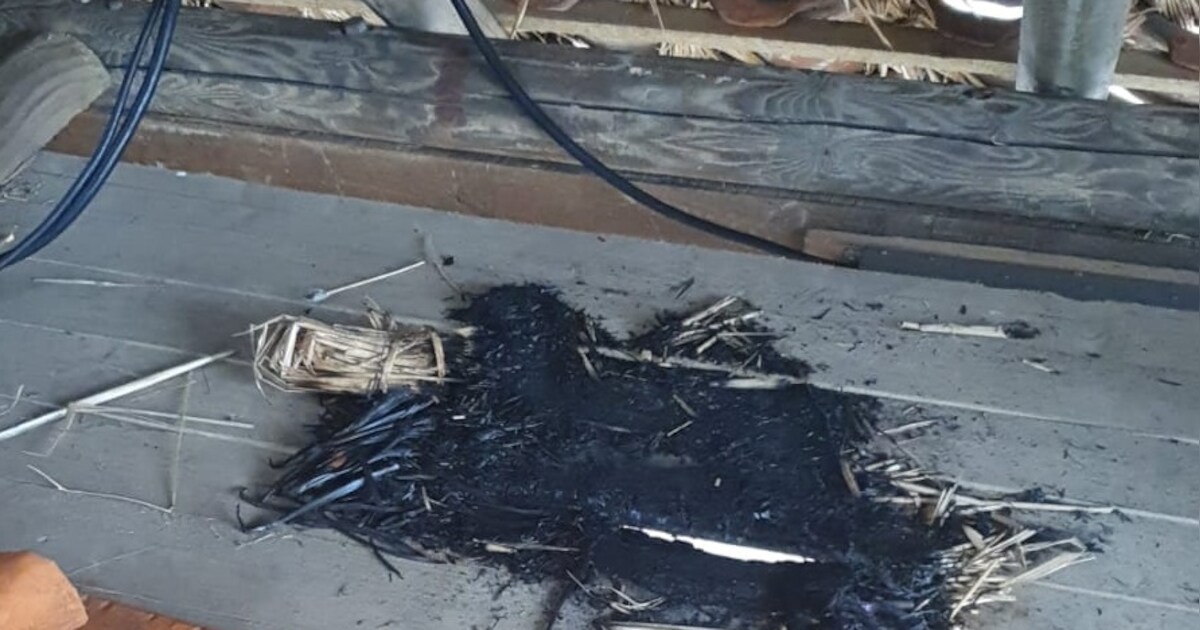 Onbekenden stichten brand op hooizolder van kerststal in Hapert: gat in plafond