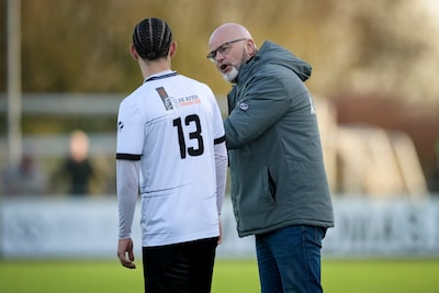 Johan van der Werff debuteert met punt tegen Nieuw-Lekkerland: ‘We moesten gelijk aan de bak’