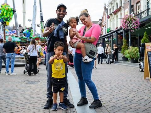 Sparen blijft moeilijk, zelfs voor tweeverdieners: ‘Van de bewindvoerder hebben we wat geld gekregen voor de kermis’