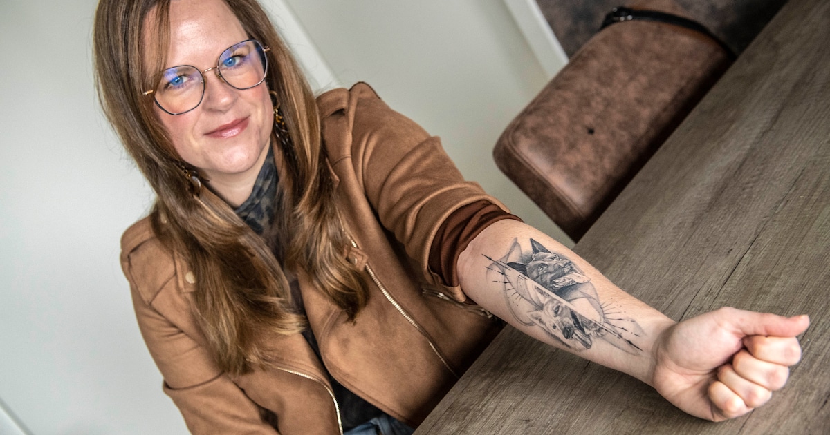 Cane en Wolf prijken op de onderarm van Jolene (33) uit Breda: ‘Het is bizar hoe goed hij hun expres