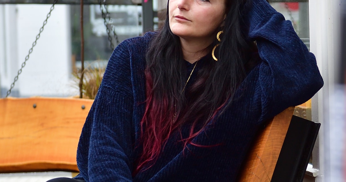 Yonnes vader belandde door bipolaire stoornis in bizarre situaties: ‘Ondanks alles ben ik blij met z