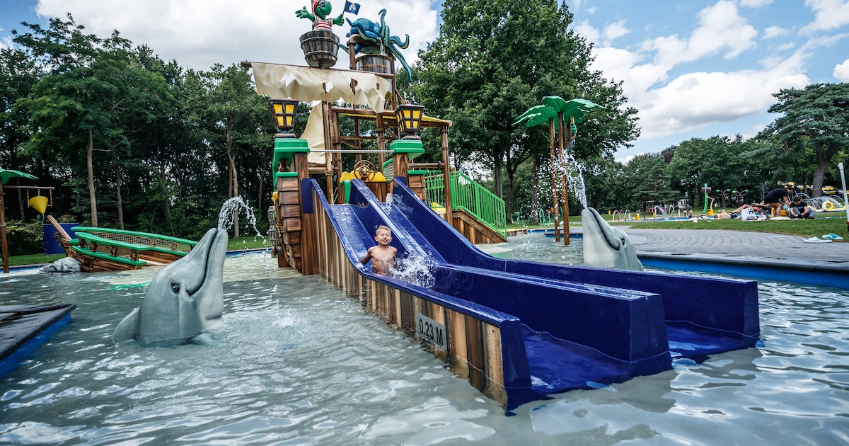Zwembadapparatuur van waterspeelpark Splesj in Hoeven getroffen door bliksem, park blijft dit weeken