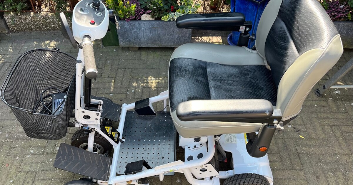 BRIEVEN | Helm en maximumsnelheid voor alle gemotoriseerd verkeer op fietspad