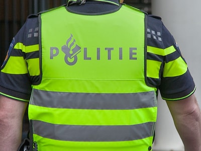 Grote vechtpartij op Grote Markt in Breda: met terrasstoelen en flessen gegooid, politie zoekt getuigen