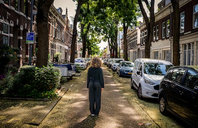 Niemand lijkt te helpen terwijl Josephine wordt lastiggevallen: ‘Het kan zo niet langer, vrouwen moeten zich veilig voelen’