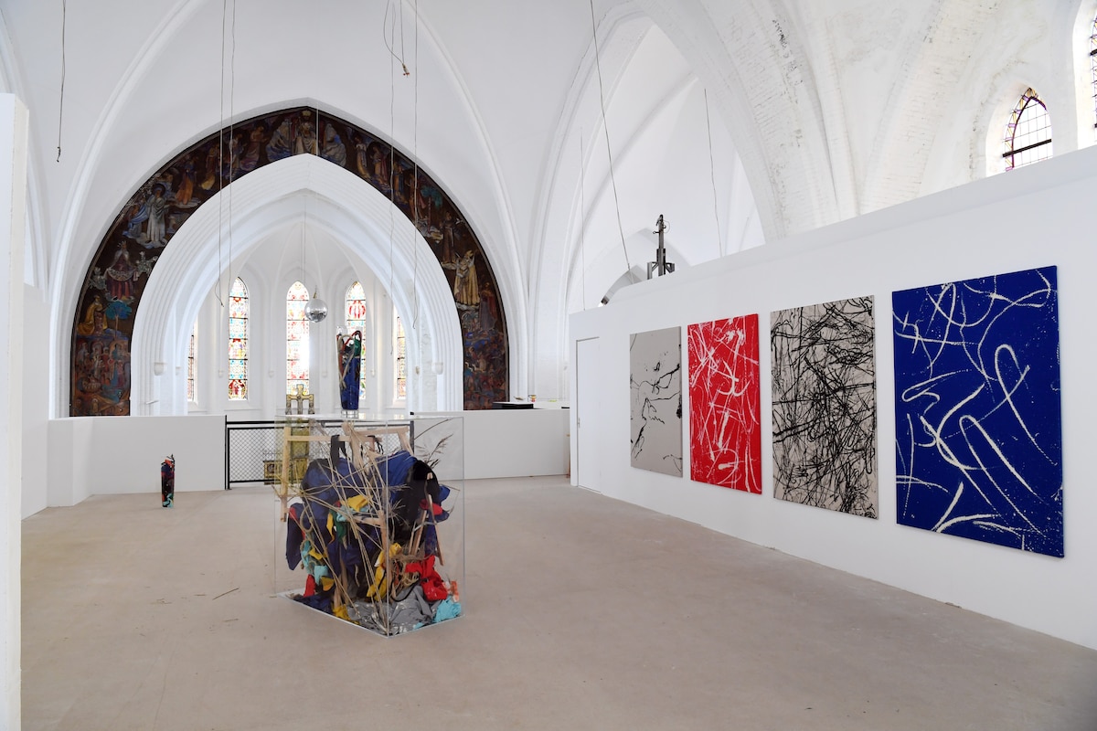Het Museum of Young Art opent op zondag 21 september de tentoonstelling Cracks in the Cave.