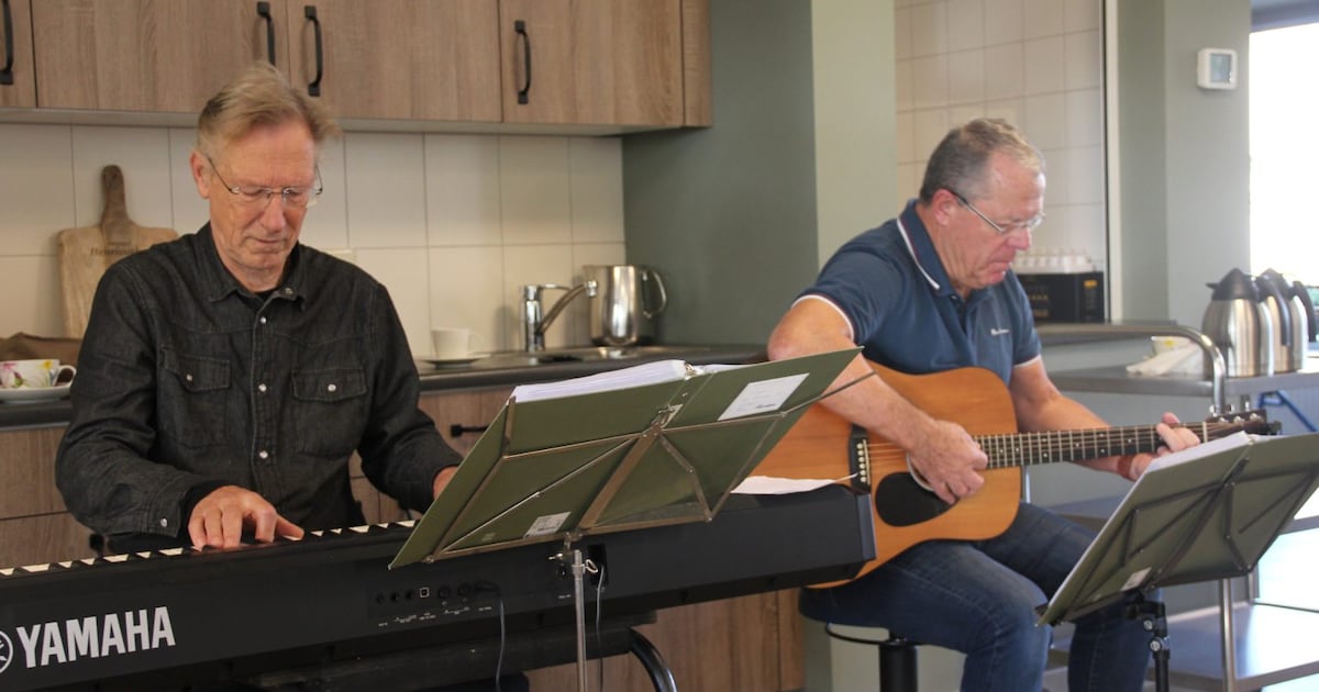 Geert en Martien starten Samen Zingen in de Huiskamer in Someren