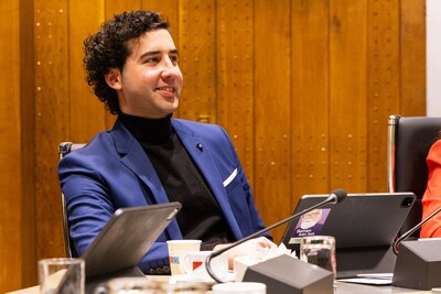 Abdullah voorzitter van Vereniging voor Raadsleden: ‘Er zijn schaduwkanten, maar stroop je mouwen op’