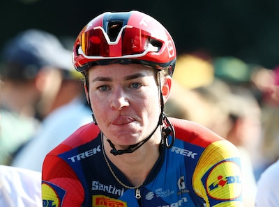 ‘Op 500 meter had ik nog hoop, op 400 meter werd ik gepakt’: Riejanne Markus verrast bijna in zenuwslopend slot