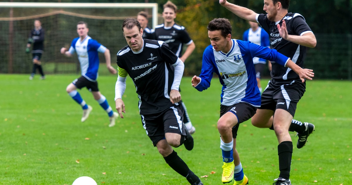 Eén speler van Molenschot kwam pas toen telefoon vol was, de ander zat nog bij oma, desondanks wint 