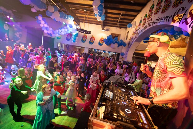 Carnavalsclub blijft verbijsterd achter na conflict met prinsenpaar ...