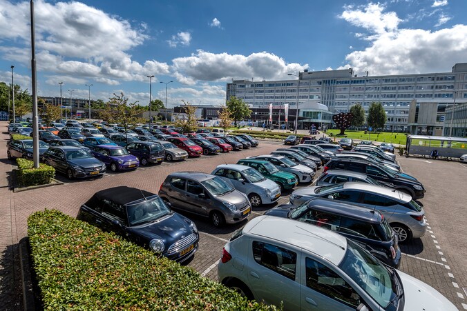 Bravis ziekenhuis stopt met contant betalen parkeren | Regio | BN DeStem.nl