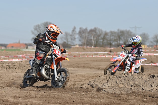 60 jaar crossen in Den Hout: ‘Vroeger stonden er duizenden mensen langs ...