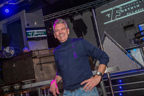 Bij discotheek ’t Fortuin gaat het bier nog altijd per krat en dat ...