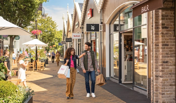 Designer Outlet Roosendaal viert 20-jarig bestaan met Victor Mids ...