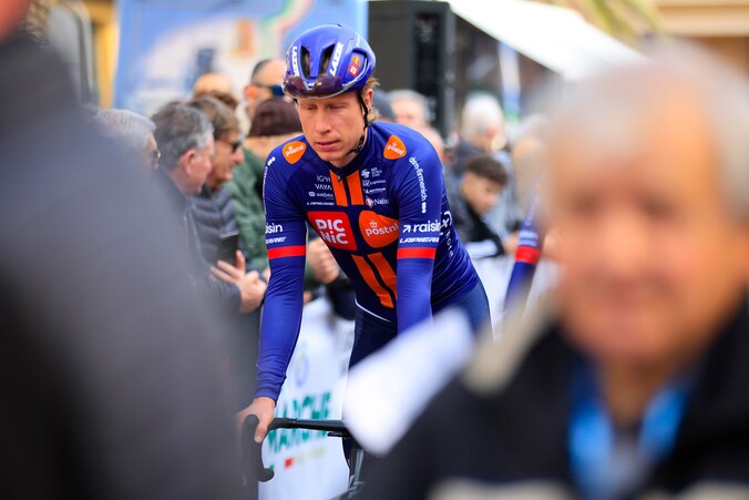 Roosendaler Julius van den Berg aan de start in Tour de France | Sport ...