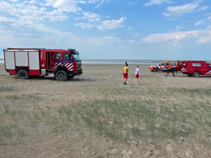 Blikseminslag op strand bij Renesse eist leven van Duitse toerist | Regio |  BN DeStem.nl