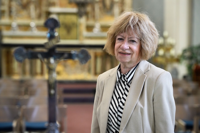 ‘Laagdrempelige’ pastor Giny van der Korput is voor gastvrijere kerk ...