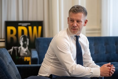 Nieuwe Hongaarse premier nu al de spil van ingewikkelde driehoeksverhouding: krijgt hij zijn zin?