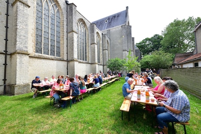 50ste JazzBoZ trakteert Bergenaren op zonovergoten feestje: ‘Luister, dit swingt echt de pan uit’