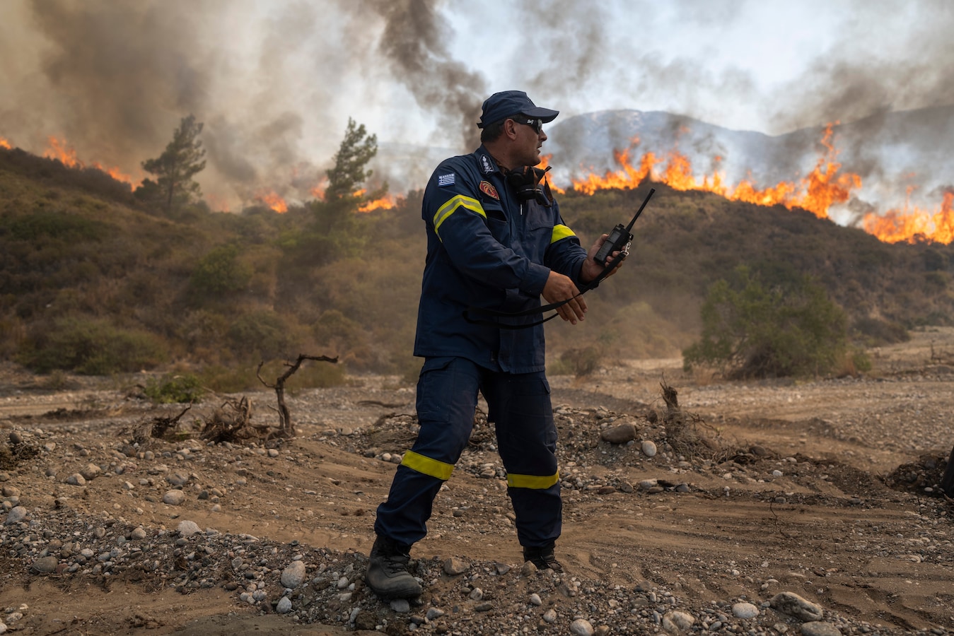 Een brandweerman op Rhodos.