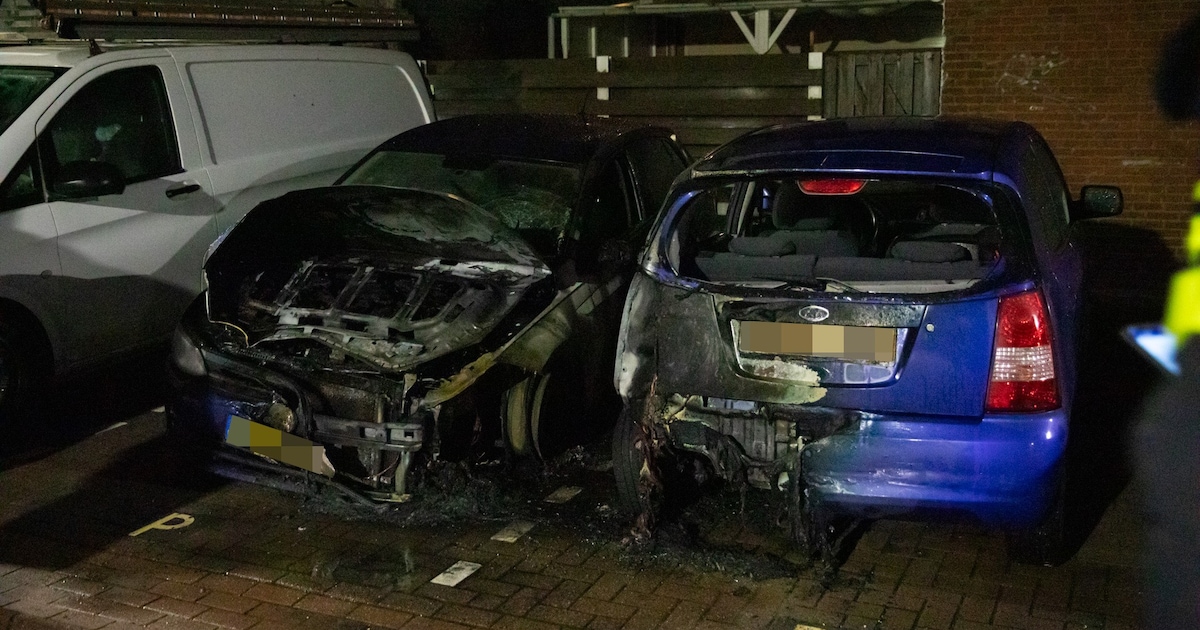 Autobranden op drie plekken in Bergen op Zoom, politie doet onderzoek