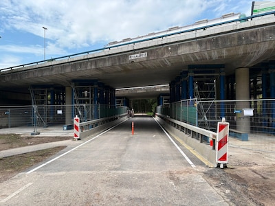 Ulvenhoutse Royaaldreef weer open onder gestut via