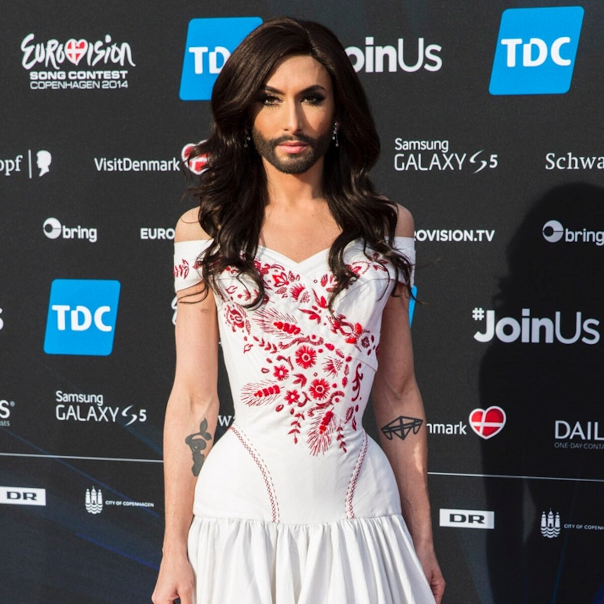 conchita-wurst-op-de-rode-loper