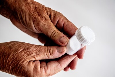 Man (74) verkocht omstreden zelfdodingspoeder Middel X: ‘Ik dacht dat het humaan was’