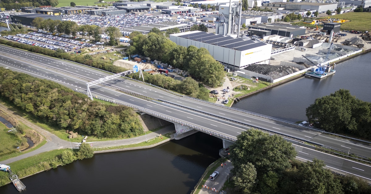 Hardenbergerbrug (A28) bij Nijkerk gaat uiterlijk donderdag 20.00 uur ...
