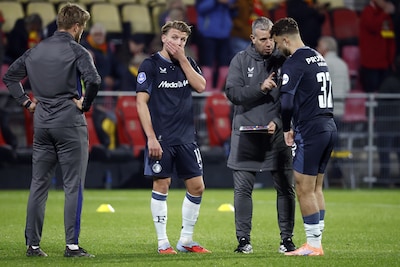 LIVE eredivisie | Robin van Persie brengt Sem Steijn in de ploeg, Feyenoord nog altijd op achterstand tegen Go Ahead