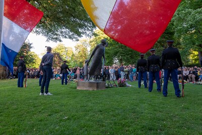 ‘Vrede ontstaat niet zomaar’, herdenking in Breda benadrukt belang van actief herinneren