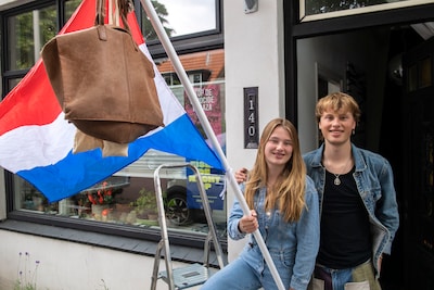 Juup, Janne, Lilly en Robert zijn geslaagd: ‘Nu gaan de fees
